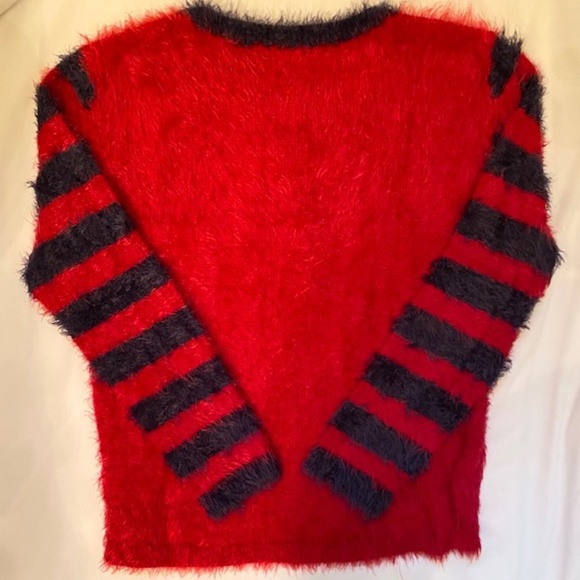 Hartstrings Fuzzy Red Sweater Girls Size 10/12 BRAND NEW - Picture 3 of 3